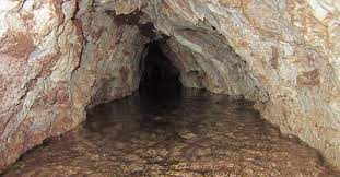 عملیاتی شدن سامانه اطلاعات مکانی قنوات استان یزد عملیاتی شدن سامانه اطلاعات مکانی قنوات استان یزد